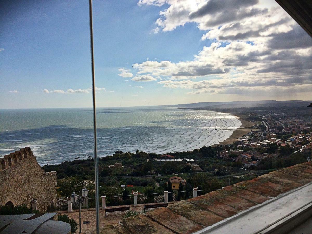Cristian House Apartment Vasto Bagian luar foto